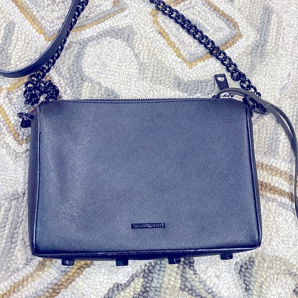 Rebecca Minkoff Handbags - 💕 Rebecca minkoff black leather medium shoulder bag 💕
